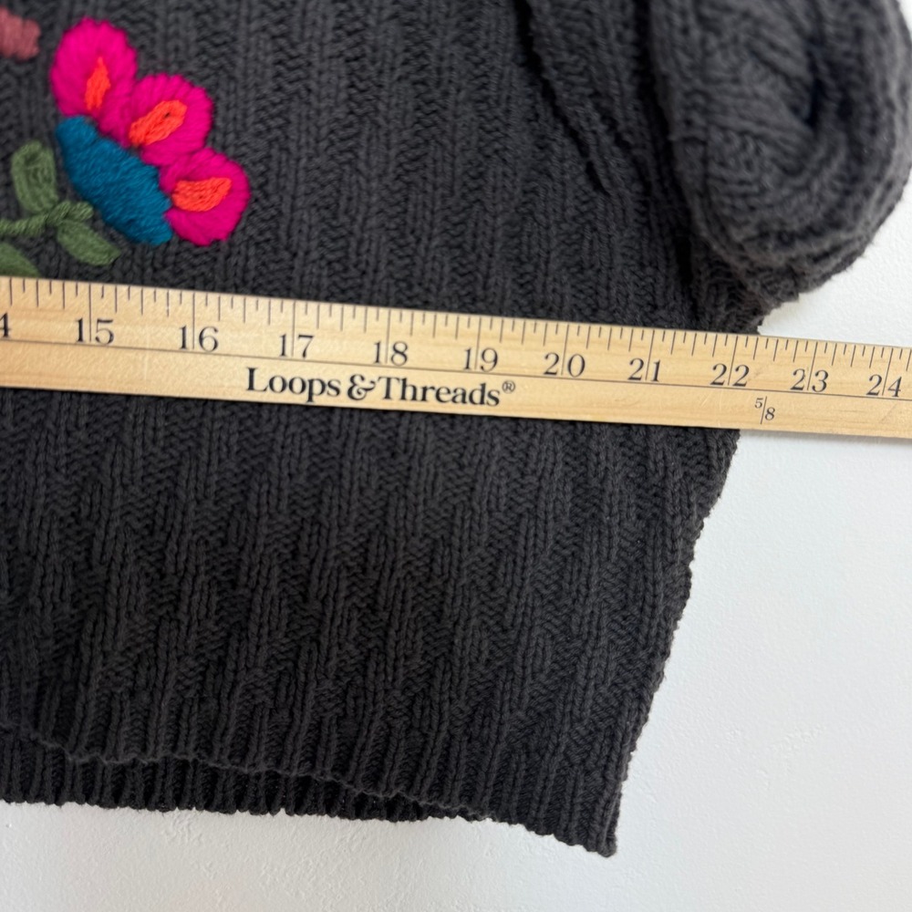 Natural Life Cropped Sweater Medium Floral Embroidered Love Boho Granola Girl - Picture 9 of 10